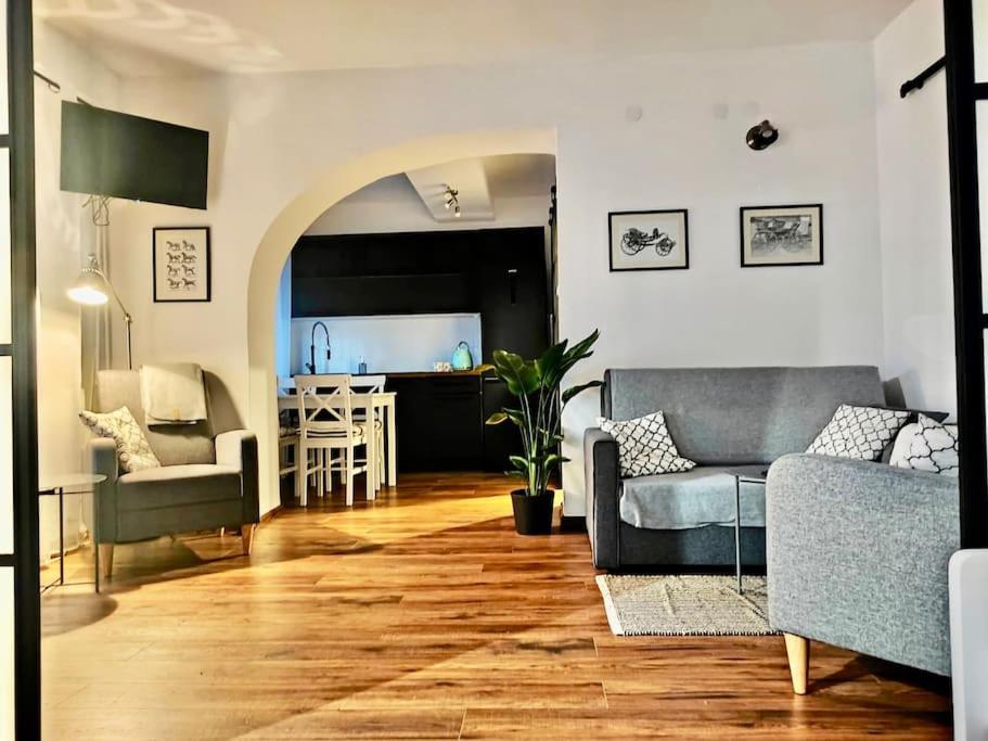 Апартаменти Loft W Starej Wozowni Криниця-Здруй Екстер'єр фото